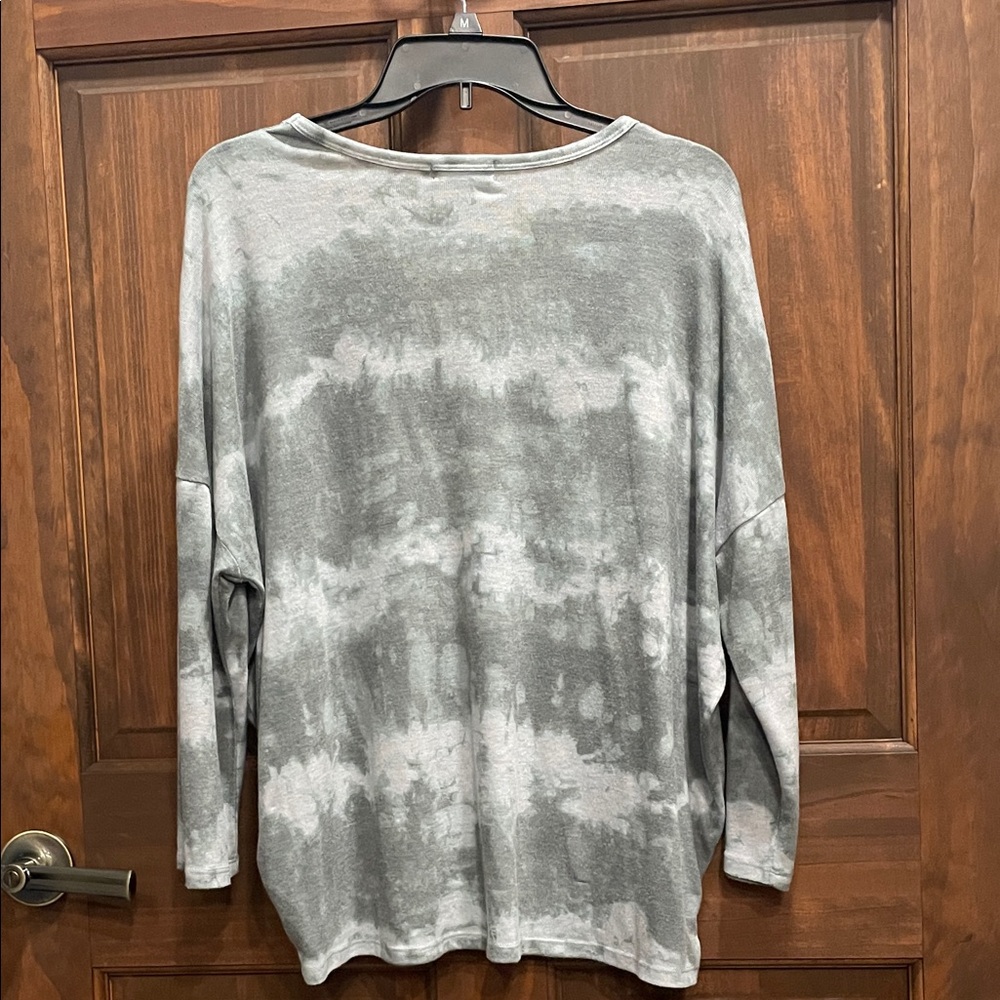 Democracy Gray Tie-Dye Long Sleeve Top - Picture 4 of 4